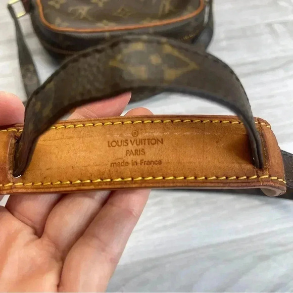 Louis Vuitton Danube PM Vintage LV Monogram Crossbody Purse - Picture 12 of 17